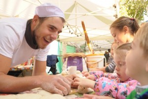 kids_baking